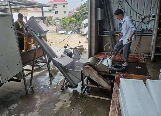 A case of ice making in a 20-ton salt pond in Fujian